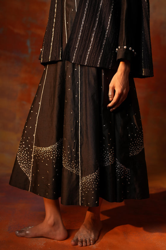 Black Gota Woven Cape