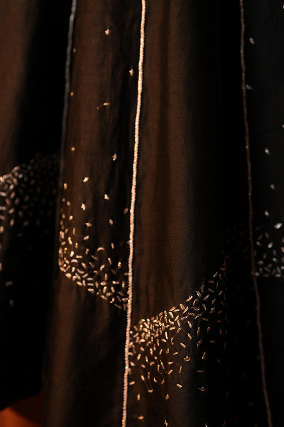 Black Gota Woven Cape