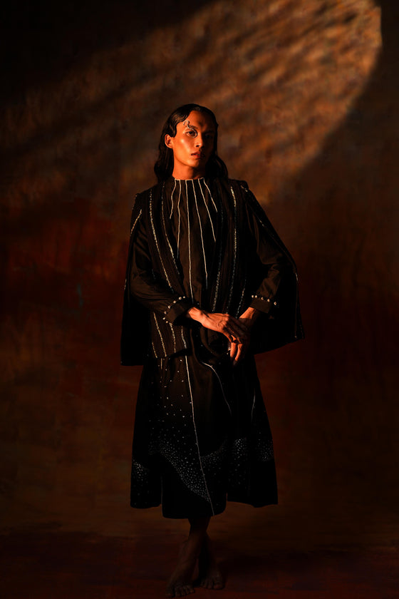 Black Gota Woven Cape