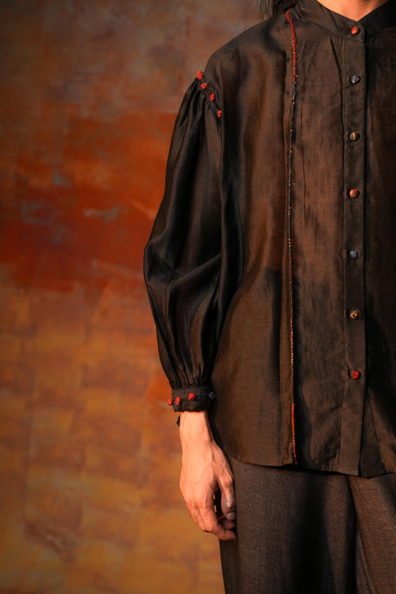 Single Pleat Emb Shirt Black